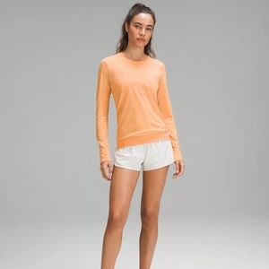 Lululemon Hotty Hot Low-Rise Lined Short 2.5"